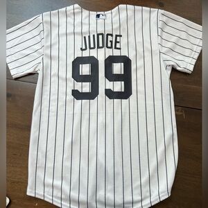NY Yankees Jersey Aaron Judge 99 - Nike Youth Medium NWT